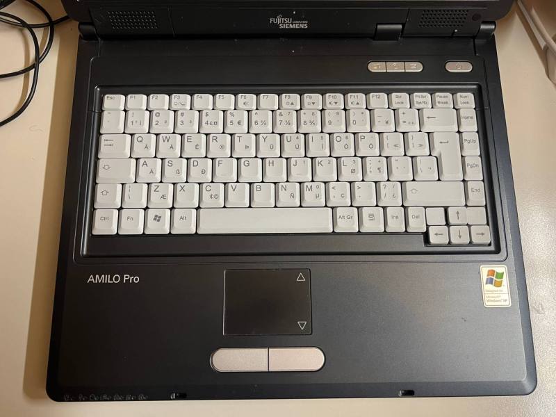 Fujitsu-siemens-ampro-v20102026-02-14 00.45.01