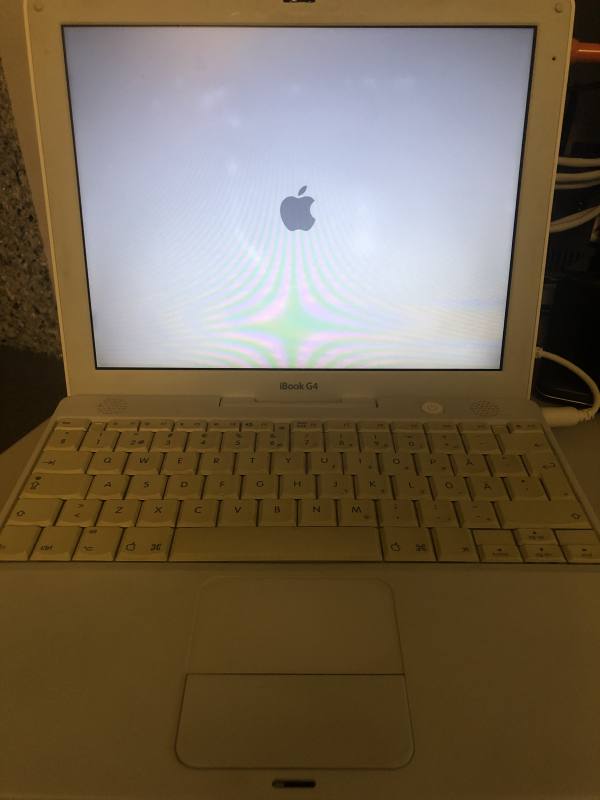 Ibookg4 img 6380