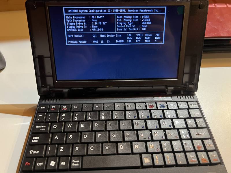 Pocket386 9069