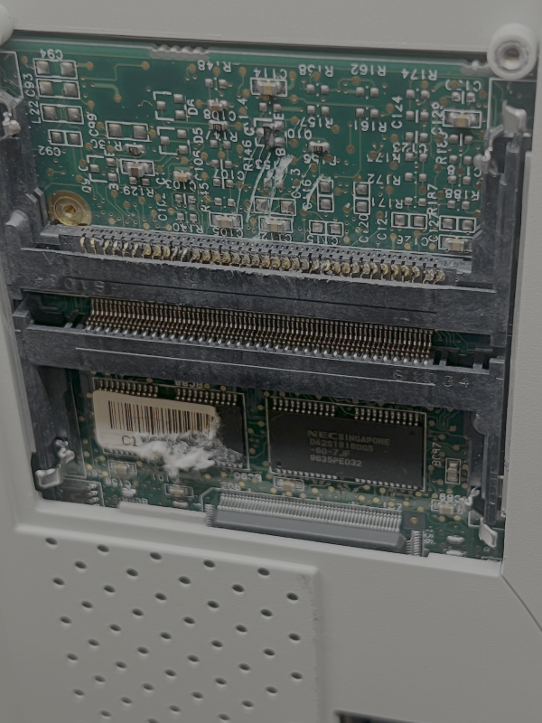 Siemens-nixdorf pcd-5nd ram slot damaged