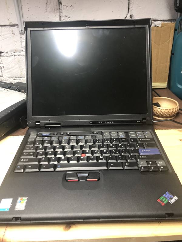 Thinkpad r50e img 9004