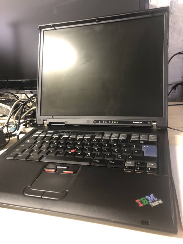Thinkpad t43 img 9003