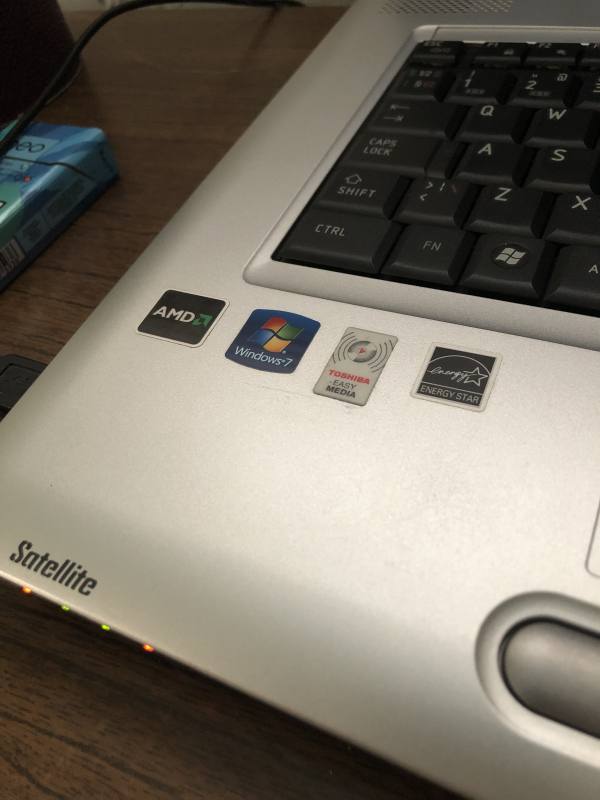 Toshiba l450d-10z pic1