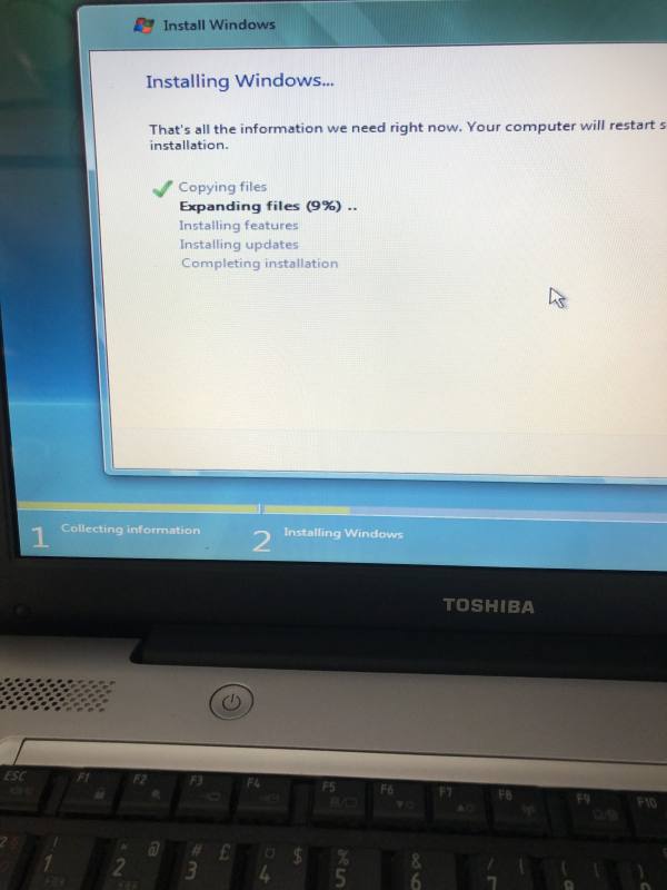 Toshiba l450d-10z pic3